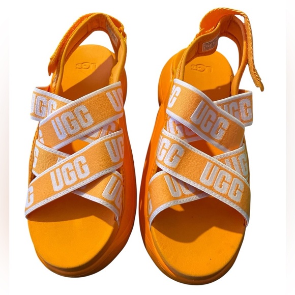 UGG LA CLOUD SANDALS - Picture 1 of 6